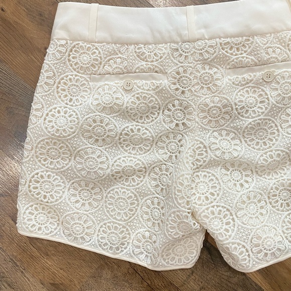 The Limited Lace Eyelet Overlay Ivory Off White Shorts - Picture 3 of 5